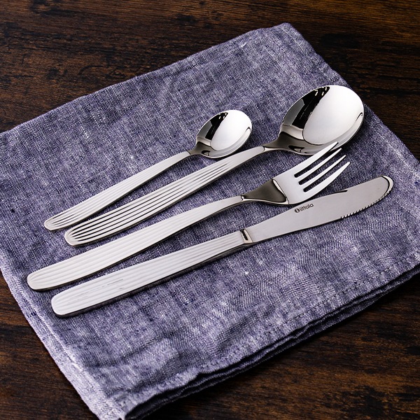 11/15お値下げ　イタリア　TAITU製ディナーセット 11/15お値下げ イタリア TAITU製ディナーセット イタリア TAITU