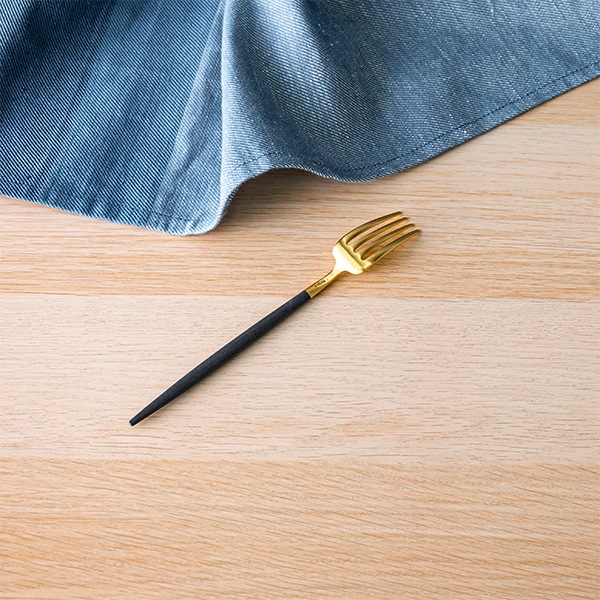 �����ݡ��� Cutipol GOA ���� �ǥ����ȥե����� �֥�å��ߥ������ Dessert fork Black ���ȥ�꡼ GO07G ������ ��