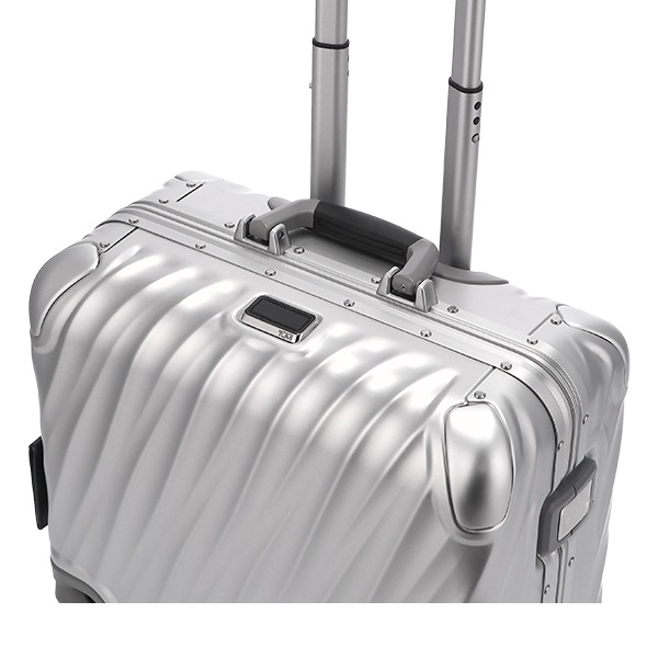 トゥミ TUMI 19 DEGREE ALUMINUM コンパクト・キャリーオン スーツ