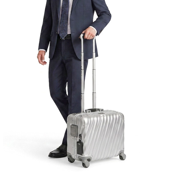 トゥミ TUMI 19 DEGREE ALUMINUM コンパクト・キャリーオン スーツ