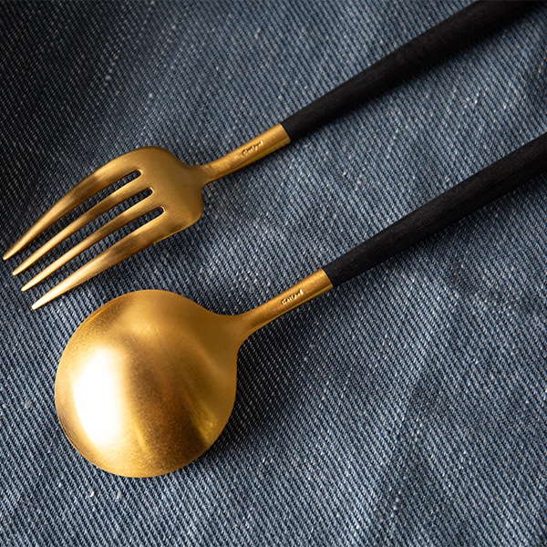 �����ݡ��� Cutipol GOA ���� �ǥ��ʡ��ե����� �֥�å��ߥ������ Dinner fork Black ���ȥ�꡼ ������ ��