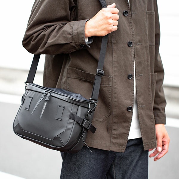 ブラックエンバー BLACK EMBER カメラバッグ ショルダーバッグ 肩掛け