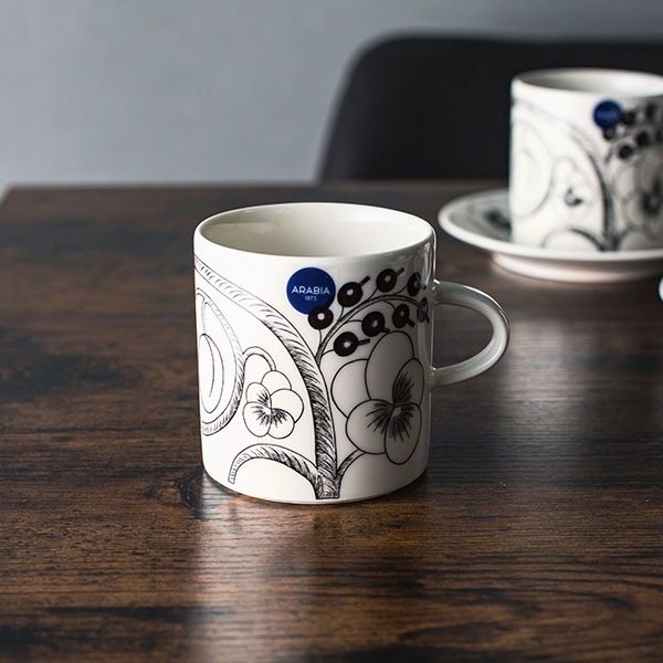 ����ӥ� Arabia �ޥ����å� �ޥ� ���å� 240mL �ѥ�ƥ��å� 1021003 �֥�å� & �ۥ磻�� Paratiisi Mug Black & White ���� ���� �̲� ������� ���襤�� ���å���