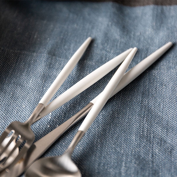 �����ݡ��� Cutipol GOA ���� �ǥ��ʡ��ʥ��� �ۥ磻�� Dinner knife White ���ȥ�꡼ GO03W ������ ��