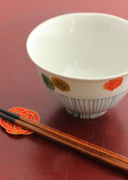 工房あめつち　飯碗 あめつち 飯碗（色絵菊散し）｜九谷焼のうつわ｜和食器通販 じろや