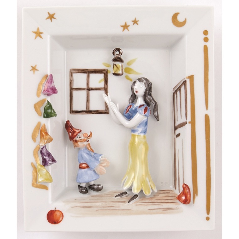 マイセン白磁 プリンセス・フリーデリケ肖像 額付き陶板 マイセン白磁 プリンセス・フリーデリケ肖像 額付き陶板 ユーロ