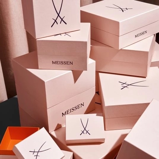 4523 マイセン/ベルリンの風景　テレビ塔　φ約26cm 4523 マイセン/ベルリンの風景 テレビ塔 φ約26cm