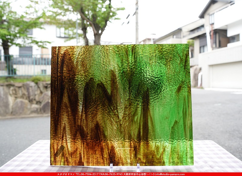 アカマツとアメリカコガラ ヴィンテージ ステンドグラス 鳥 ジム・ハウトマン アカマツとアメリカコガラ ヴィンテージ ステンドグラス 鳥 ジム