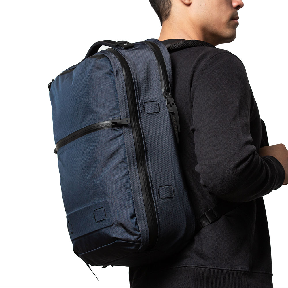 pekePORTERブラックリュック EXPLORER(エクスプローラー) DAYPACK(S) | 吉田カバン