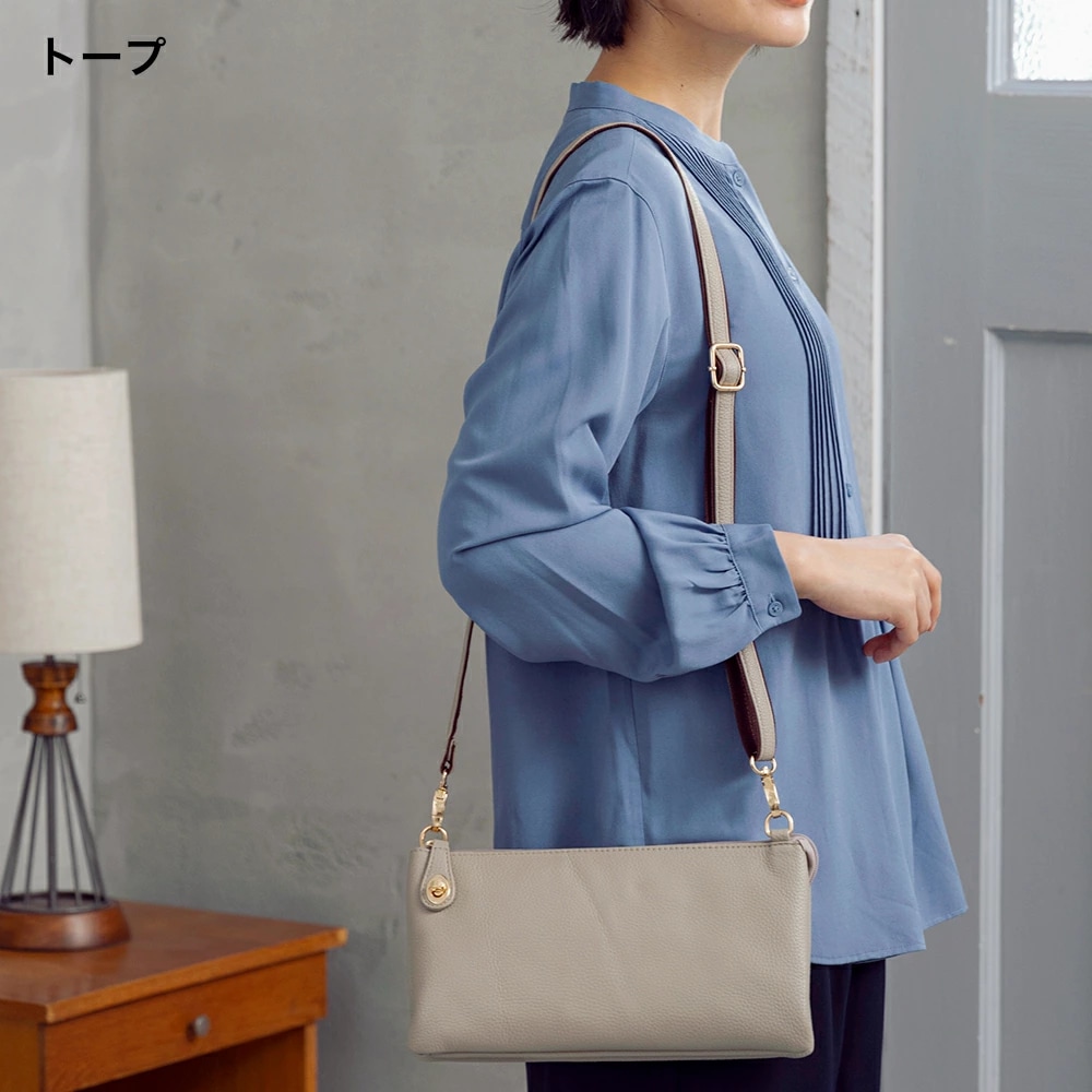 5層収納のレザー財布ショルダーバッグ キャビンアテンダント（CA