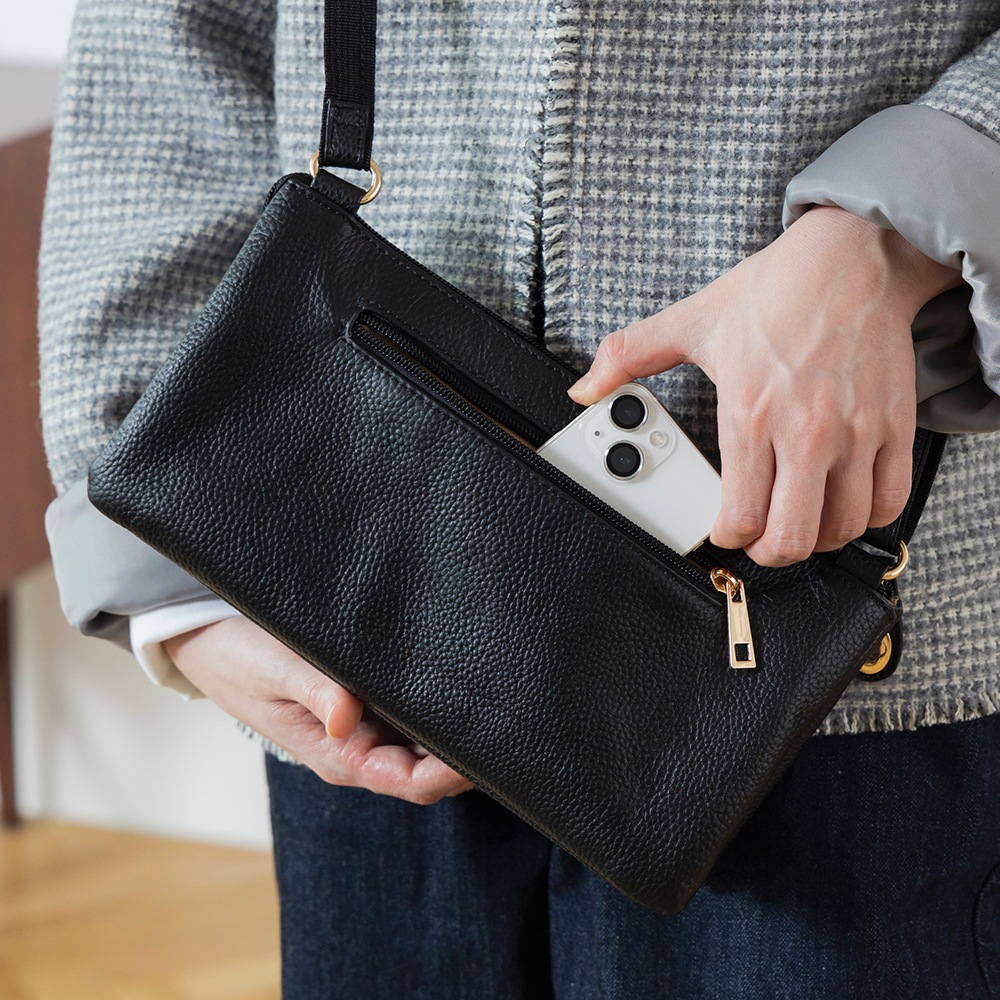 ハンドメイド　黒いレザー製スマホの入る財布型ショルダーバッグ 5層収納の財布ショルダー 本革 レディース 女性 斜め掛け スマホ