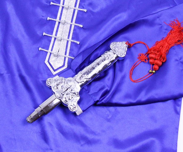 NEW�Х�󥹤��ɤ����̷�����С��أ��ܤξ������ǰ���ȯ����ˡ�졼�����ѥå�600�ߡ١�