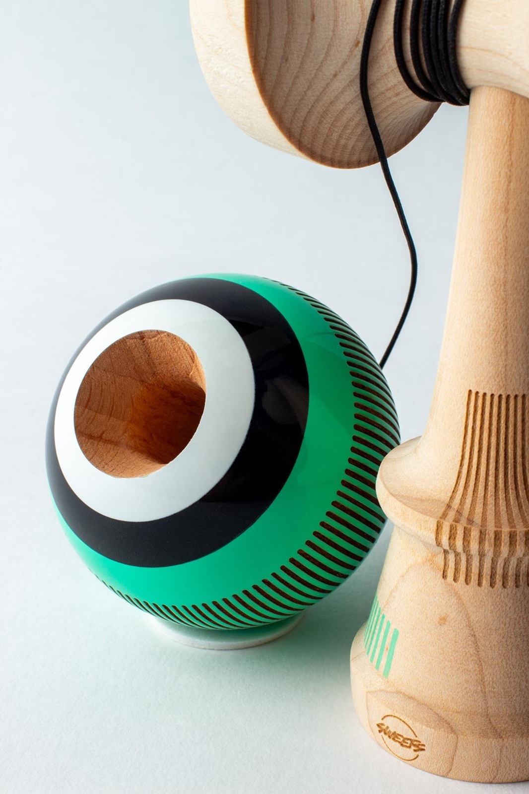 Sweets Kendamas - BROKEN BONES - MINT GREEN - BROKEN SHAPESticky Clear