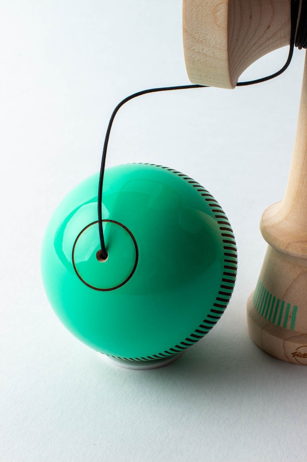 Sweets Kendamas - BROKEN BONES - MINT GREEN - BROKEN SHAPESticky Clear