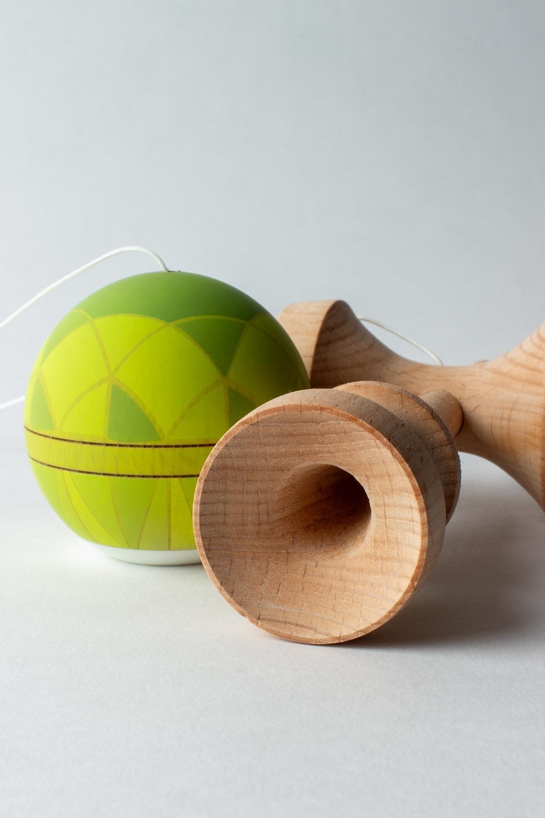 Sweets Kendamas - GEMSTONE - PERIDOT