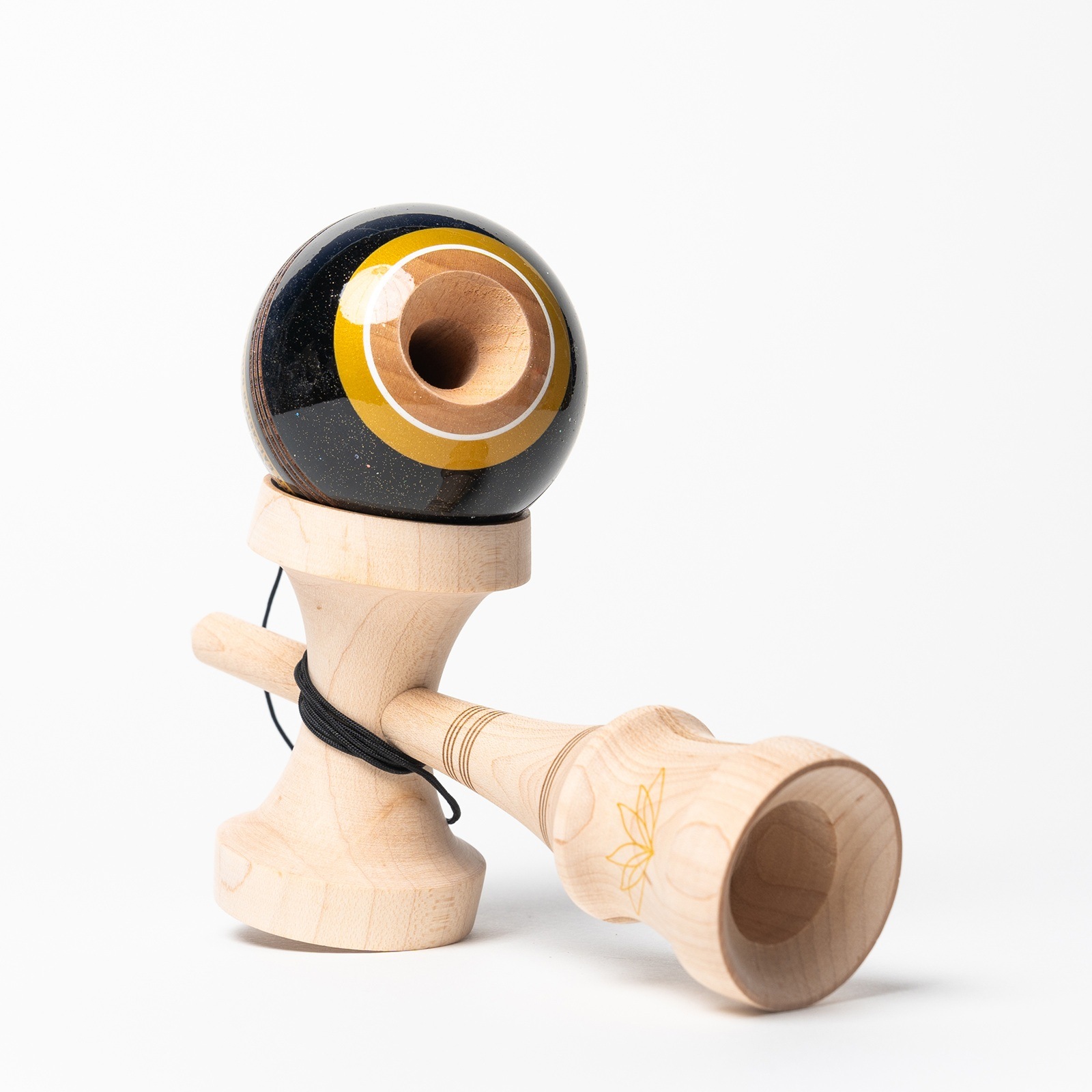 LOTUS KENDAMAS - GALLAGHER