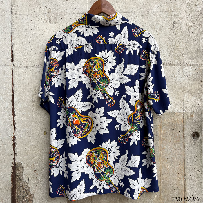 SUN SURF ���󥵡��� SS39613 [ RAYON HAWAIIAN SHIRT ��UKULELE MELODY��] �졼��� �ϥ磻���󥷥�� ������� ����ǥ� 1950ǯ������������ ���Υ��󥿡��ץ饤�� �����ϥ���� ���ߥ���� ���եۥ磻�� �ͥ��ӡ�