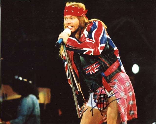 アクセル・ローズ直筆サイン入り写真□GUNS N' ROSES /ガンズ