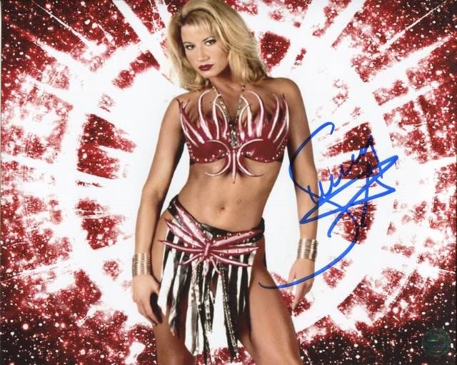 ���ˡ�ľɮ����������̿���1990ǯ��WWF�ץ��쥹���ǥ���������UACCRD�ʵ��ݾ�