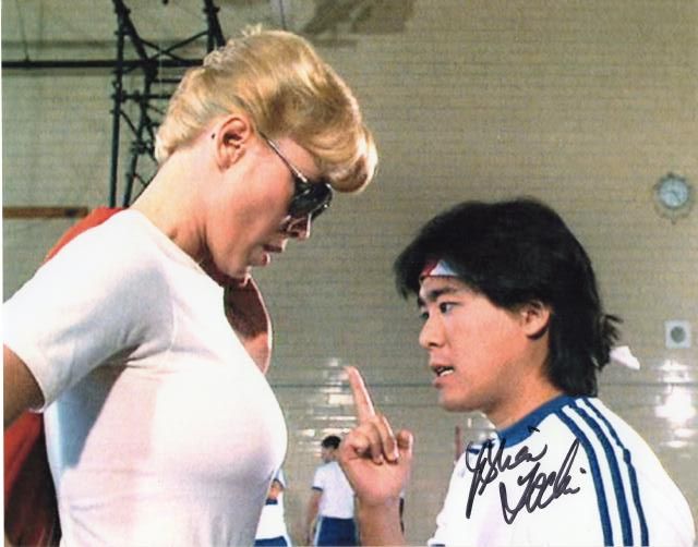 ブライアン・トチ直筆サイン入り写真□ポリスアカデミー3/全員再訓練