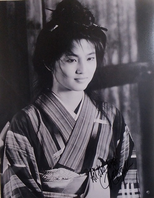 タムリン・トミタ直筆サイン入り写真□ベスト・キッド2/愛と哀しみの