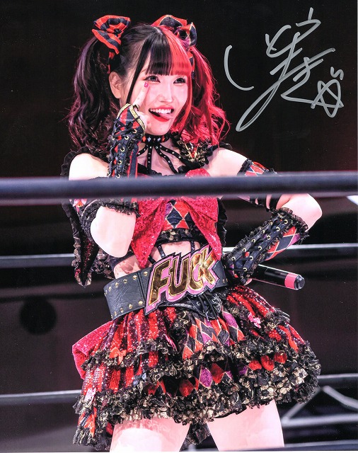 マキ・イトウ(伊藤麻希) 直筆サイン入り写真□日本人女子プロレスラー