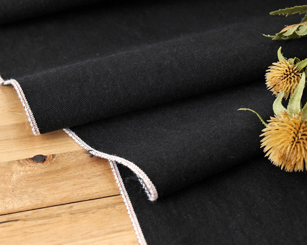 ヴィンテージソフト加工＞ブラックカラーのセルビッチデニム（10オンス