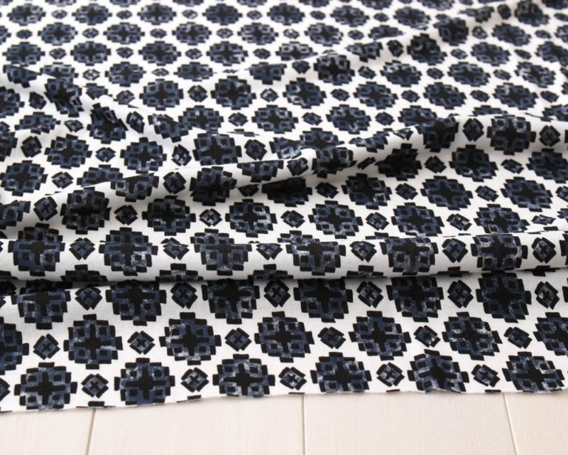 åȥand졼ŷ˥åȡץ Roxanne[M 1/3]