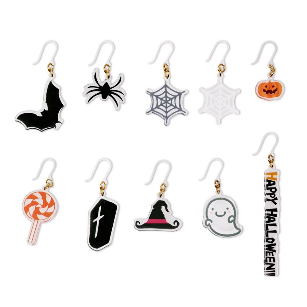 ハロウィン 樹脂ピアス フックタイプ 蜘蛛（クモ） 1ペア（2個組）