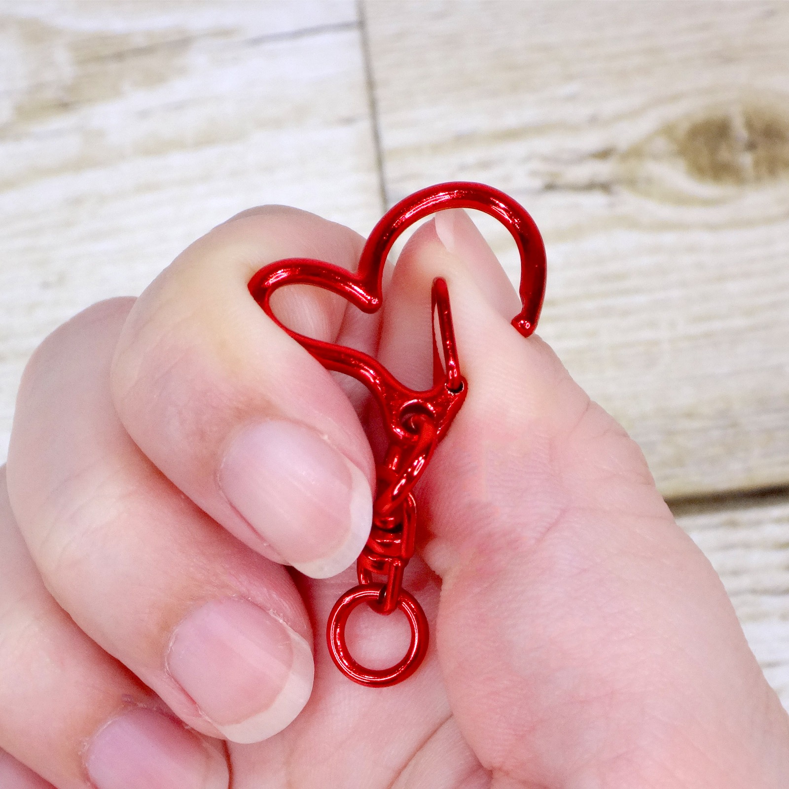 ワンタッチキーホルダー チャームキーホルダー シーベル付き ハート メタリックカラー