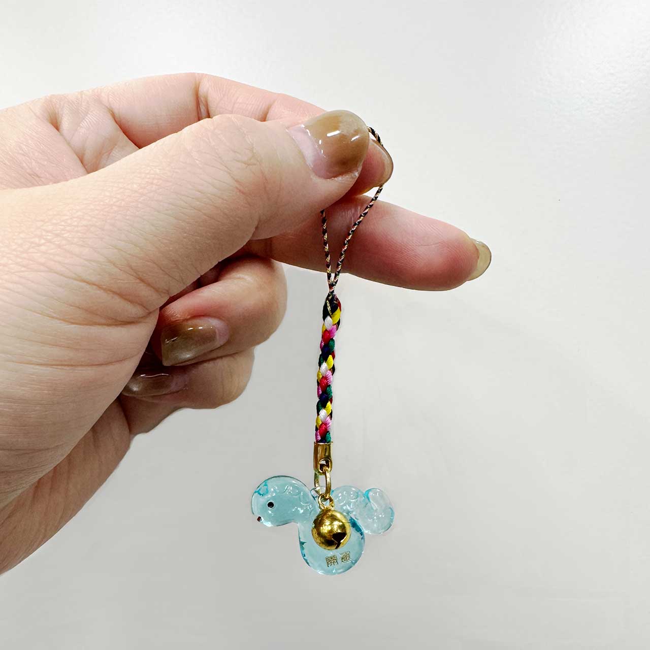 プラ干支 T （巳/へび） アイボリー 開運文字入り 6色根付紐 N6-SD