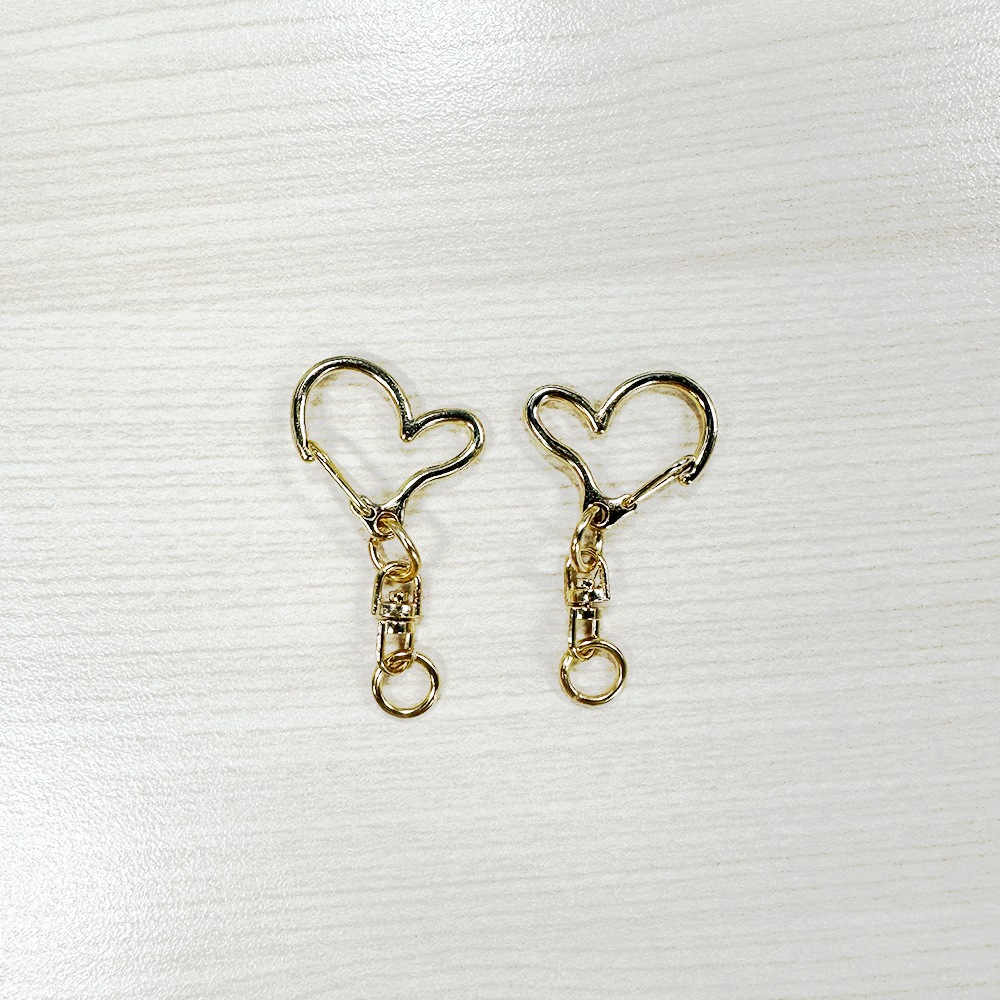 未使用✨希少 箱付 グッチ ダブルハート ゴールド×シルバー キーリング 未使用✨希少 箱付 グッチ ダブルハート ゴールド×シルバー キーリング