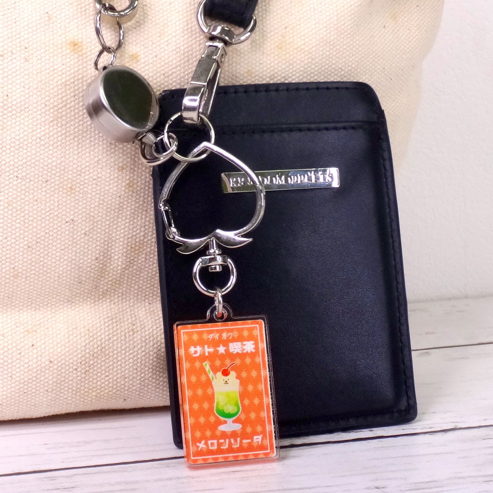 チャームフック もも型 シルバー