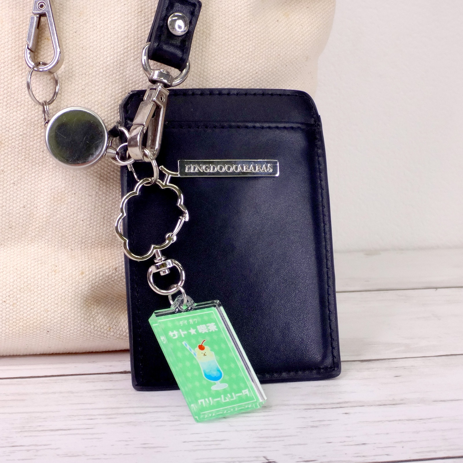 チャームフック ぶどう型 シルバー