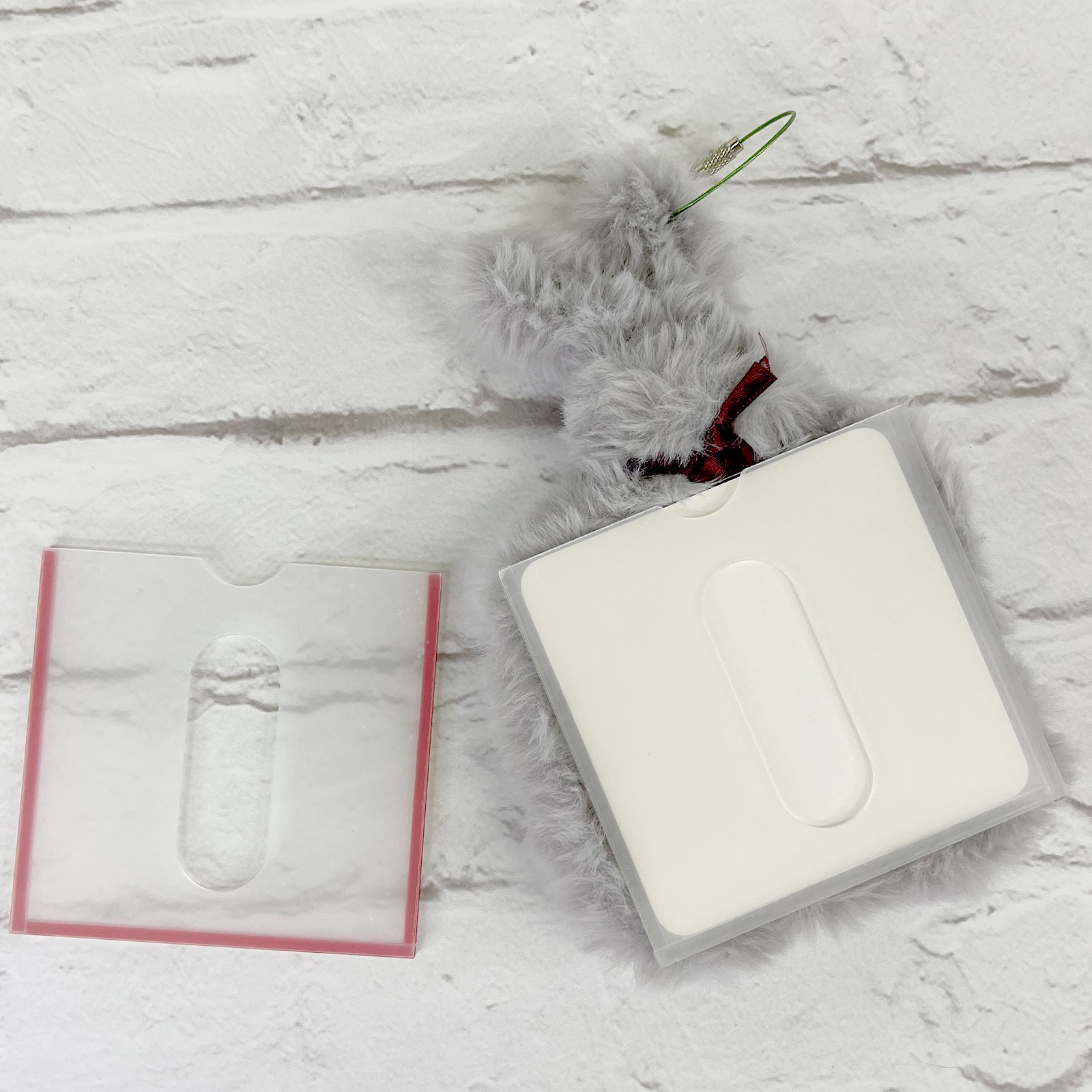 アクリルスタンドポケット カードサイズ 68×95×2.5mm クリア梨地 無地【新タイプ】