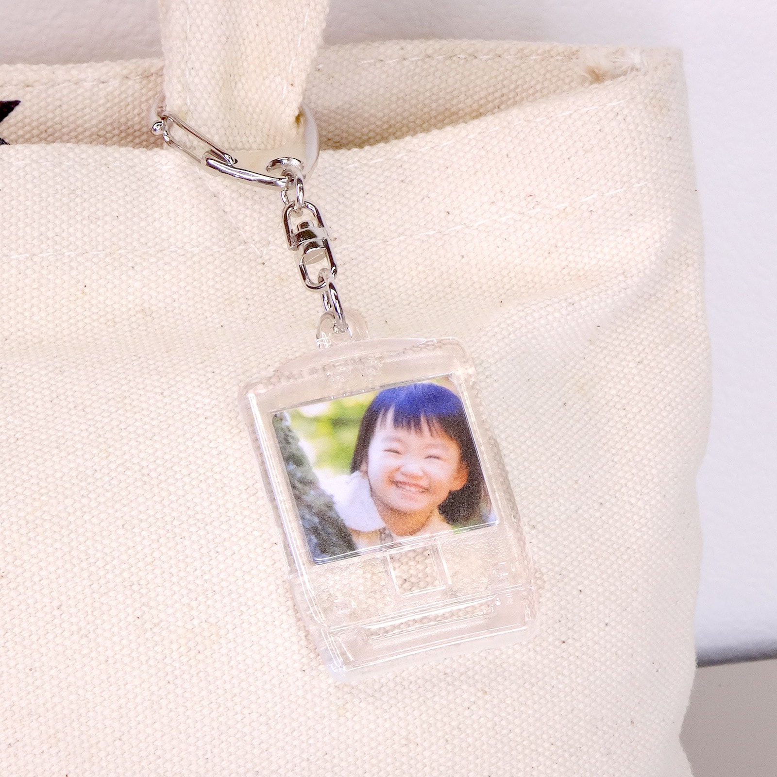 ハメパチ 電車型 キーホルダー 555 L 付き （CAK-C25X）