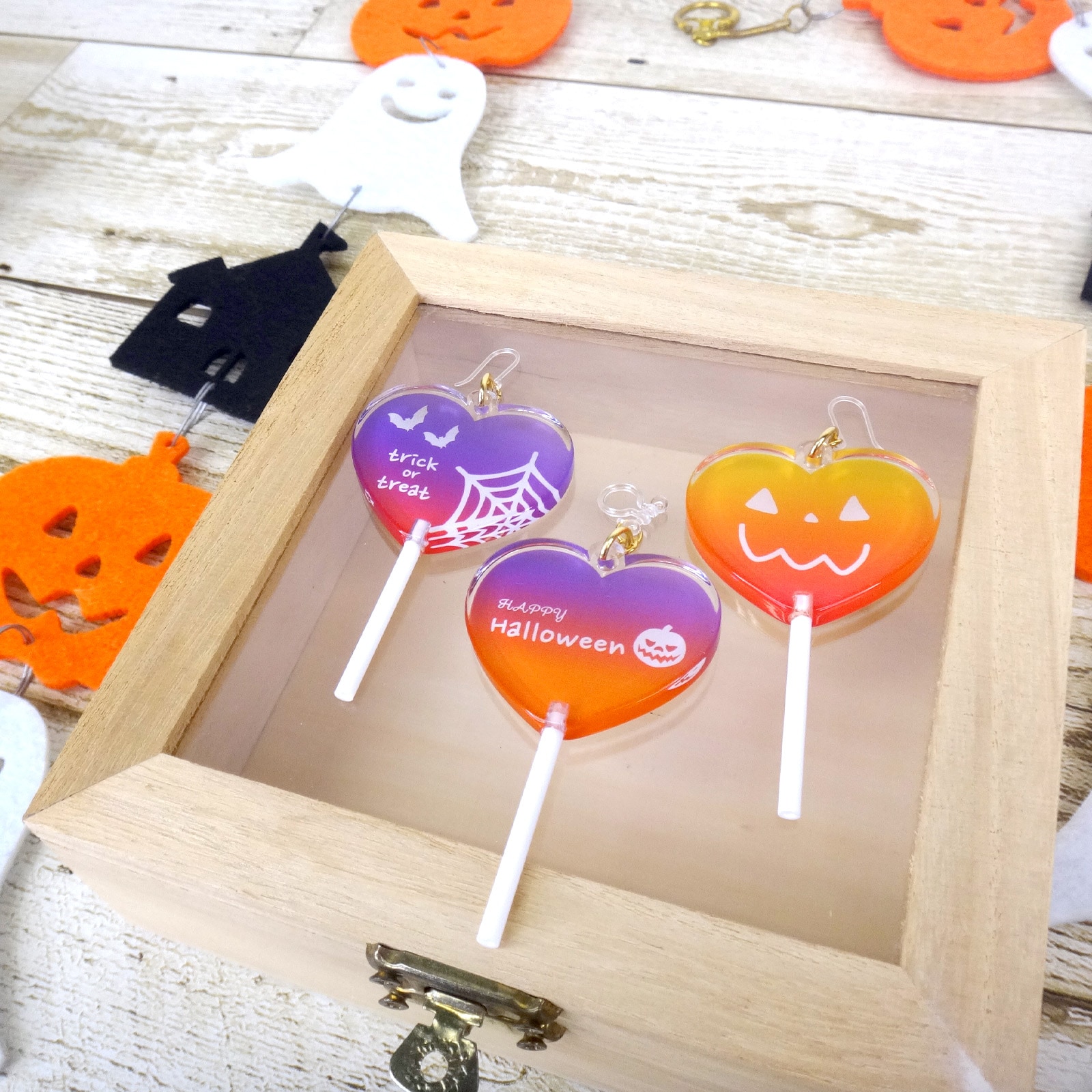 ハロウィン 樹脂イヤリング ハートキャンディ トリックオアトリート