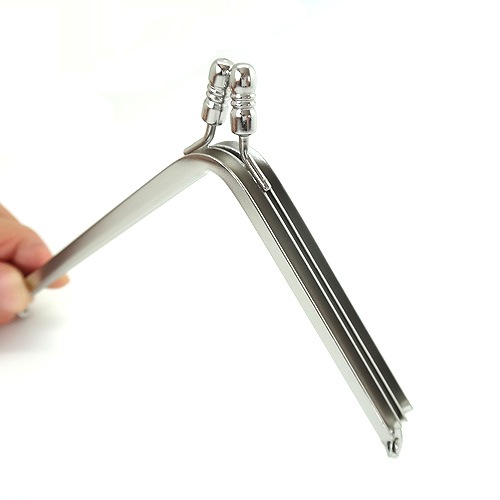 ○オリジナルハンドバック・がま口作りに○ 口金 L型 天溝タイプ 13.5