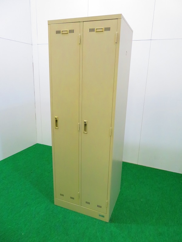 TOYO 2人用ロッカー カギ有 幅60.8cm 中古 TOYO 2人用ロッカー カギ有 幅60.8cm 中古