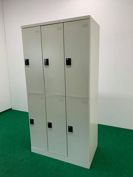 中古オフィス家具 PLUS H1800 6人用ロッカー 鍵付き NX-GB6 WH（W900x 