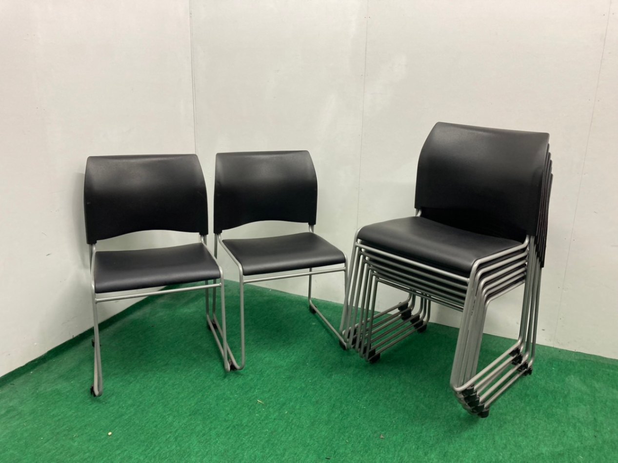 SOEIスタッキングチェア　会議イス　中央可鍛工業 MOL-17 4脚 ② 中央可鍛工業 ループ脚スタッキングチェア MO-17-BL ブルー 1箱