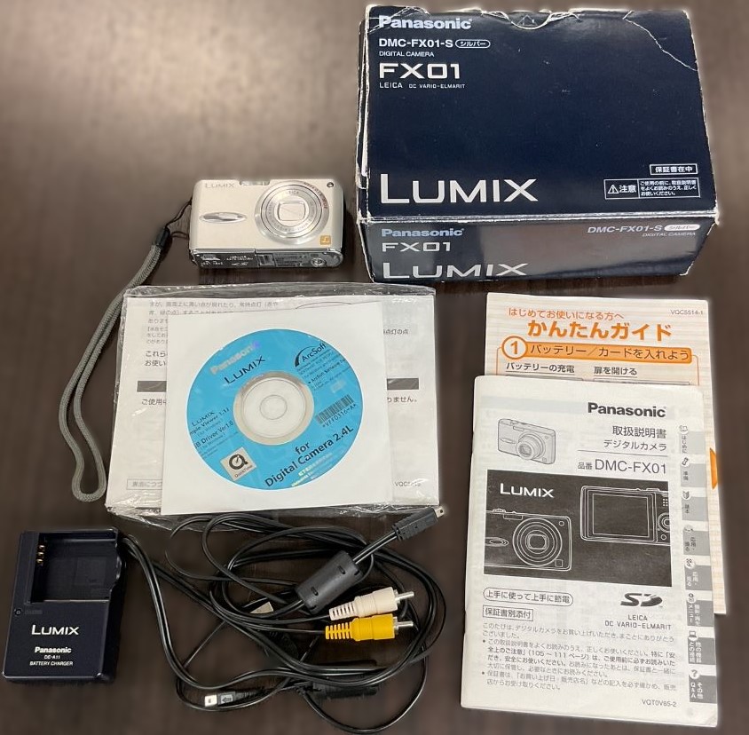 Panasonic パナソニック LUMIX DMC-FX01 コンパクトデジタルカメラ バッテリーパック異常ジャンク品 動作未確認 Panasonic パナソニック LUMIX DMC-FX01 コンパクトデジタルカメラ
