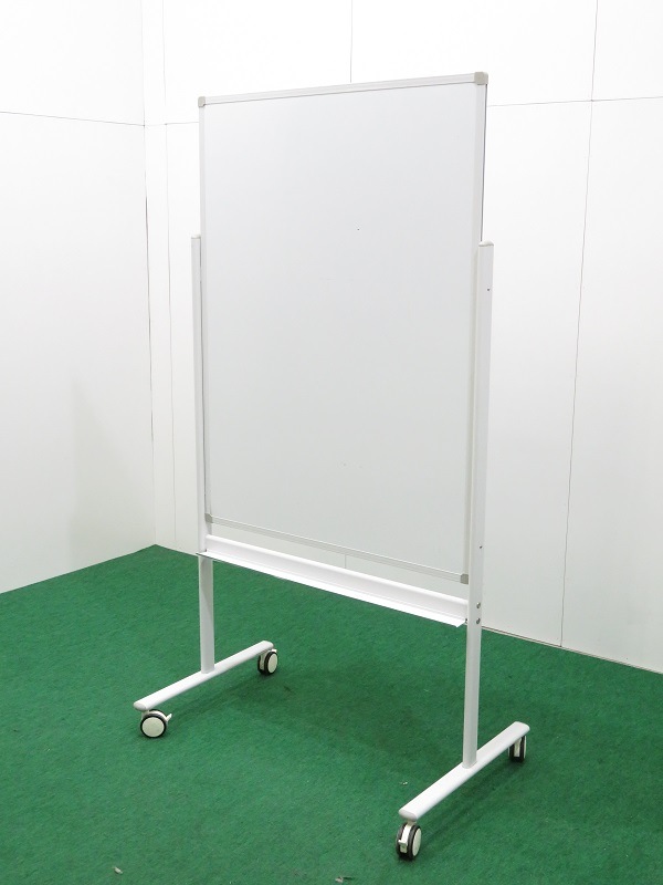 中古オフィス家具 W900 中古 片面ホワイトボード キャスター付き