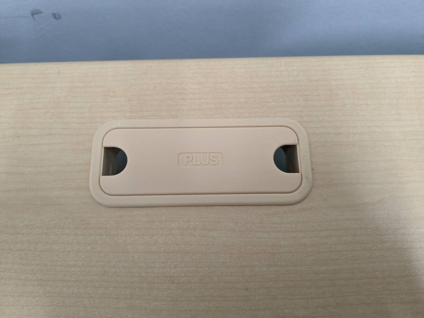 PLUS製 オフィスデスク/平机 フラットライン SP-T127 WM W1200xD700xH700