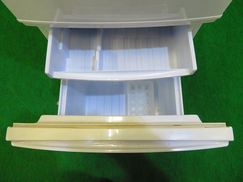 SHARP 2015年製 137L 冷凍冷蔵庫 SJ-D14A-W 側面傷あり サイズ(W480