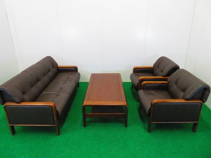 中古オフィス家具 karimoku 応接レザーソファー&テーブル 4点セット（3