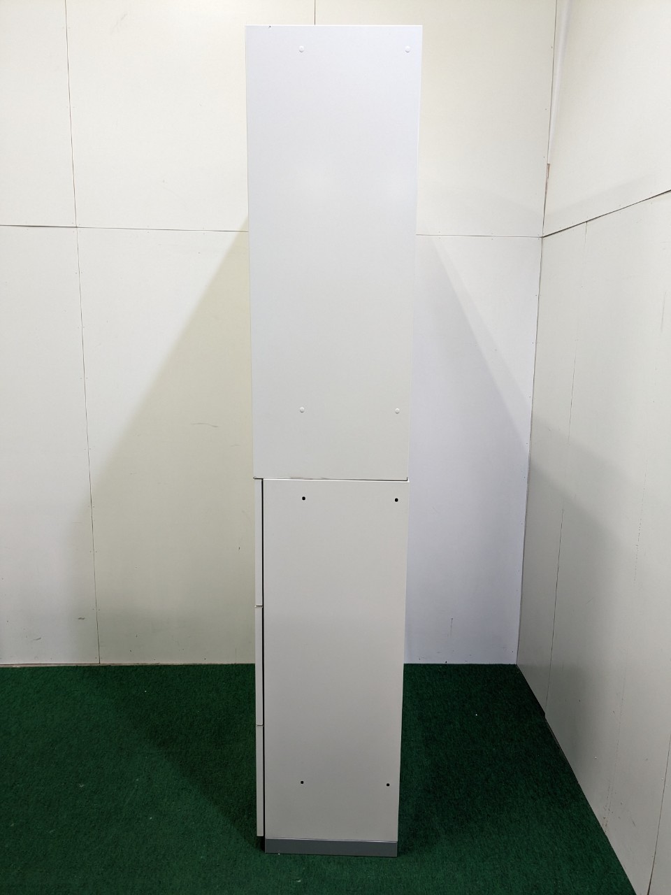 中古　okamura製　上下書庫　上段両開き　下段３段ラテラル　ローキャビネット　4231BZ Z210＆4273ZC Z210　　鍵あり　W900 x D450 x H1800　松戸店舗 okamura製 上下書庫 上段両開き 下段3段ラテラル ローキャビネット
