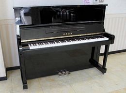 APOLLO アップライトピアノ A.6 イス 付き APOLLO アップライトピアノ A.6 イス 付き - 鍵盤楽器激安