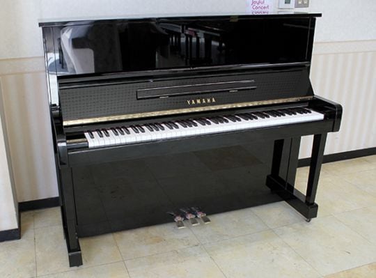 【埼玉県草加市】YAMAHA U3H アップライトピアノ 黒　高島屋にて購入 埼玉県草加市】YAMAHA U3H アップライトピアノ 黒 高島屋にて