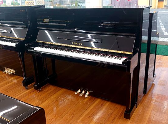 【中古品】　ヤマハ アップライトピアノ U10Bl #4542727
